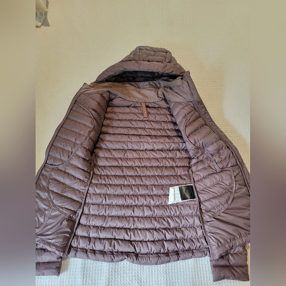 Lululemon Purple Puffer Jacket - Picture 15 of 16